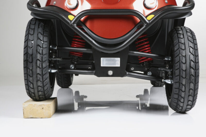 scootmobiel met onafhankelijk ophanging