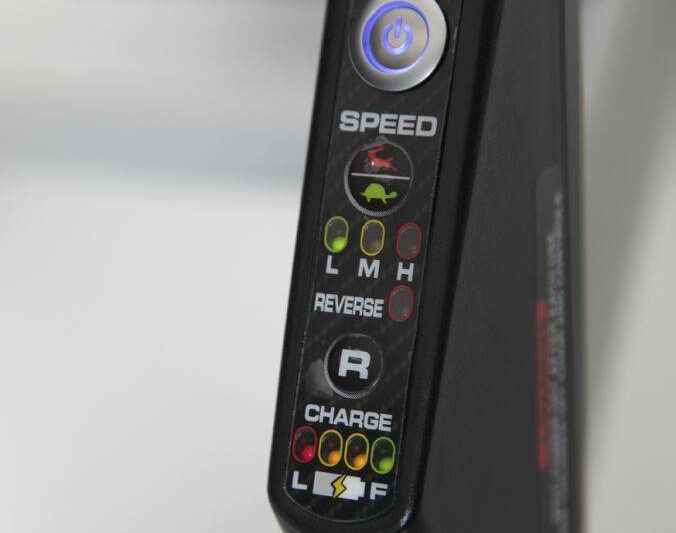 bediening zinger rolstoel elektrisch op vouwbaar