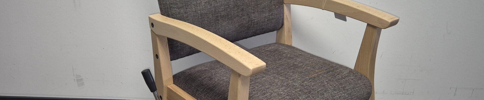 aanschuif stoel voor senioren