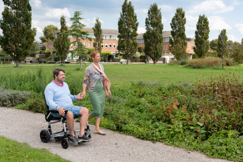 splitrider opvouwbare elektrische rolstoel buiten