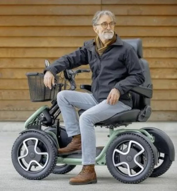 unieke scootmobiel met draaibare stoel