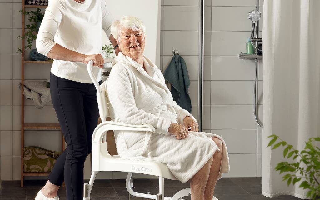 douche & toiletstoel op wielen