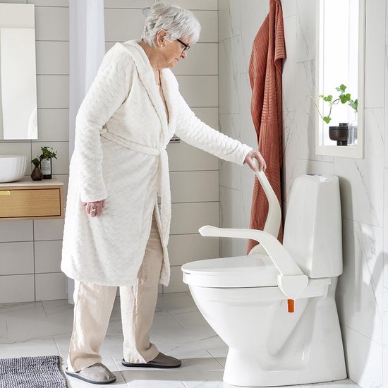 toieltverhoger met armleuningen etac