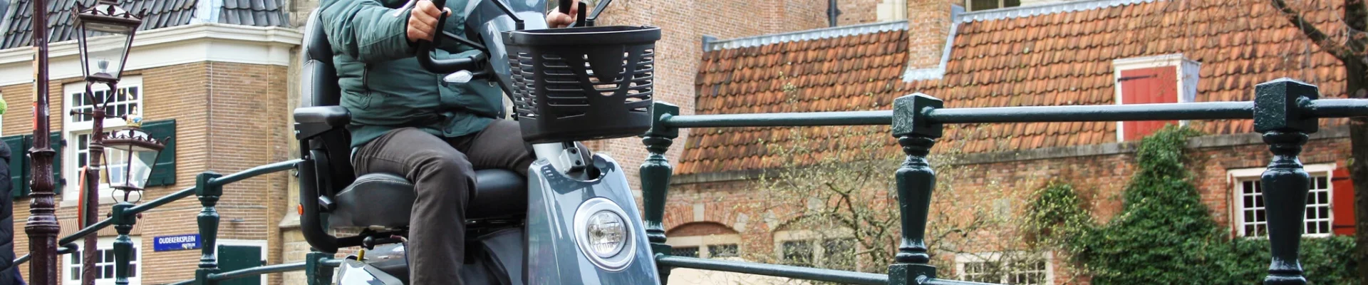 luxe scootmobiel met vering en lithium accu