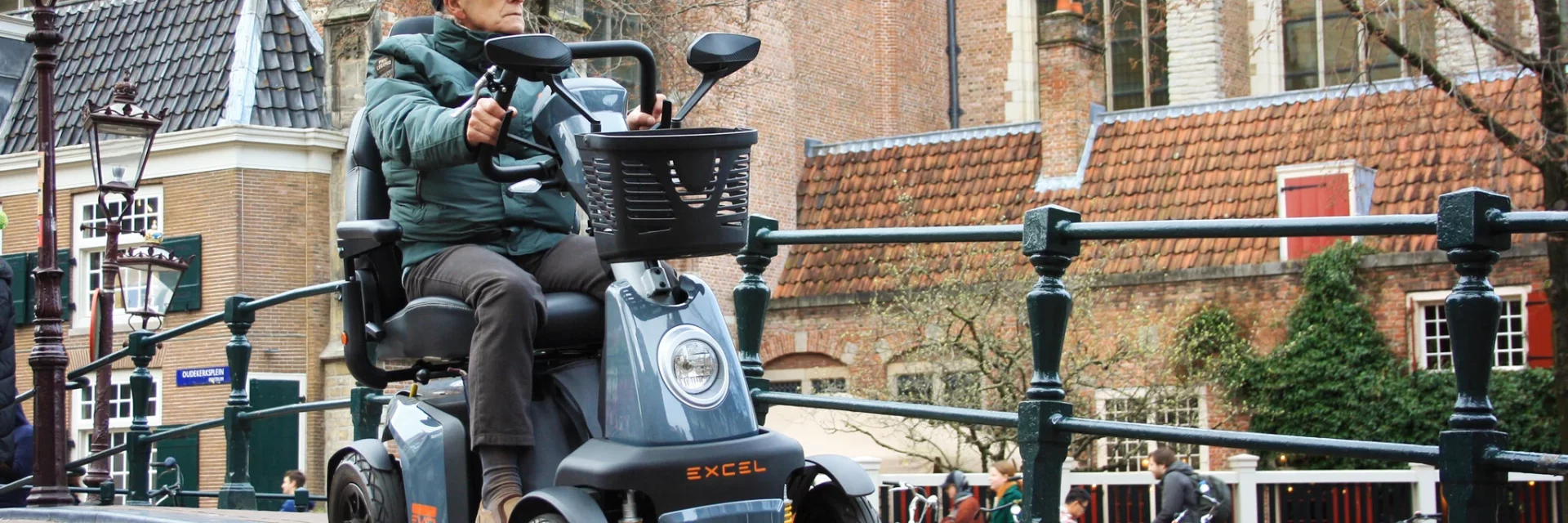 luxe scootmobiel met vering en lithium accu